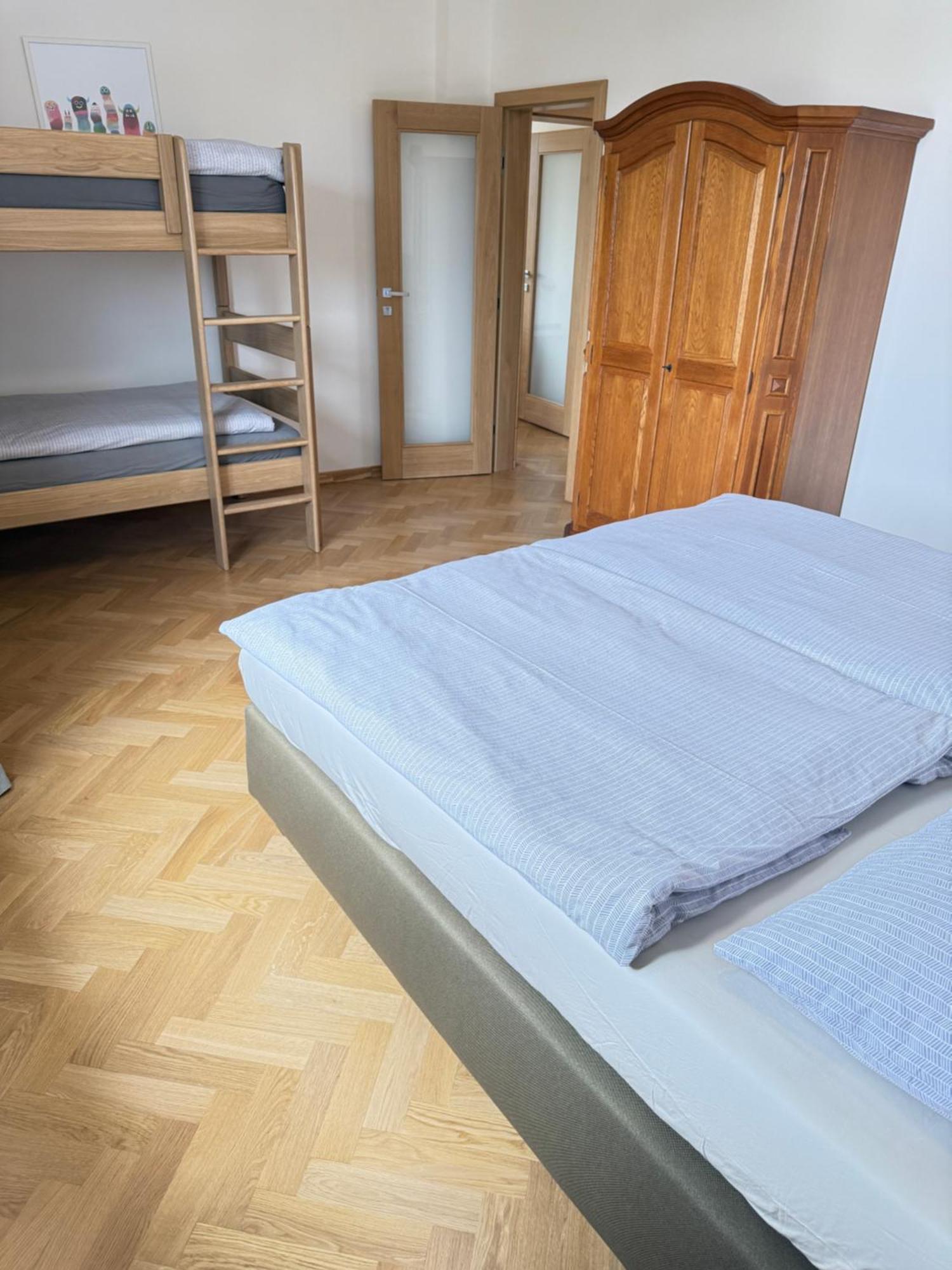 Familyvilla, New 4 Luxury Big Apartments, Parking Prague Luaran gambar